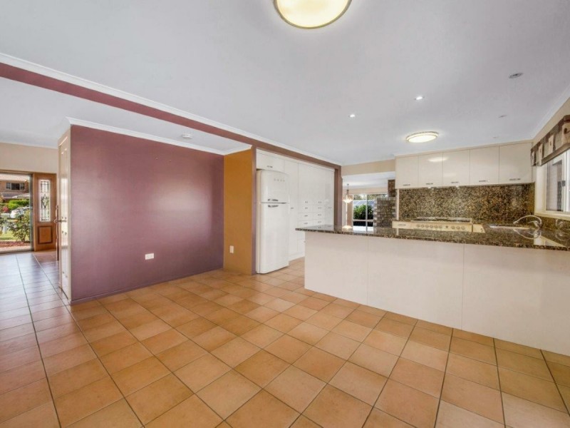 99 J Hickey Avenue, Clinton QLD 4680