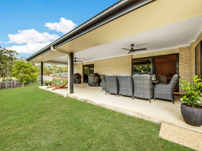 18 Telopea Place, Kirkwood QLD 4680