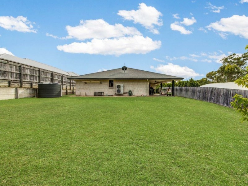 18 Telopea Place, Kirkwood QLD 4680