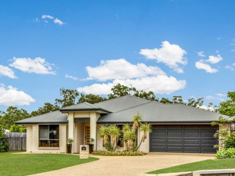 18 Telopea Place, Kirkwood QLD 4680