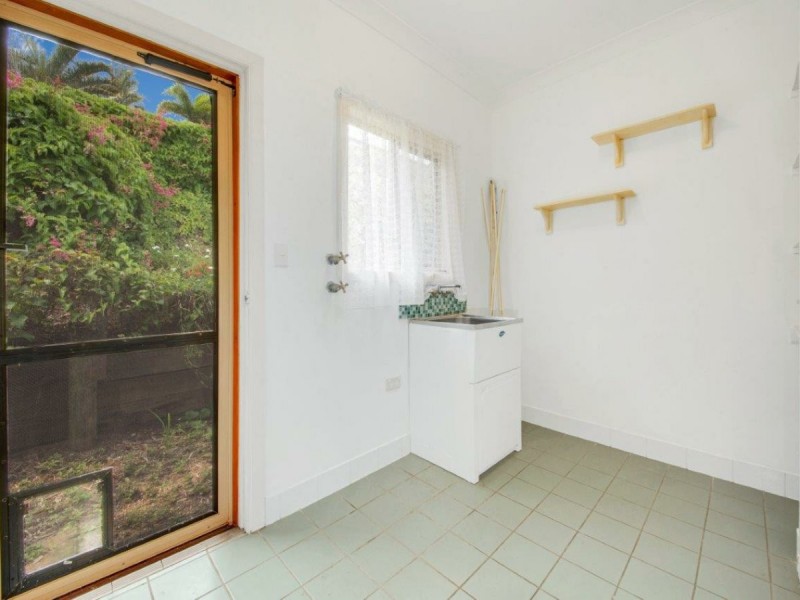 8 Mccrudden Street, West Gladstone QLD 4680