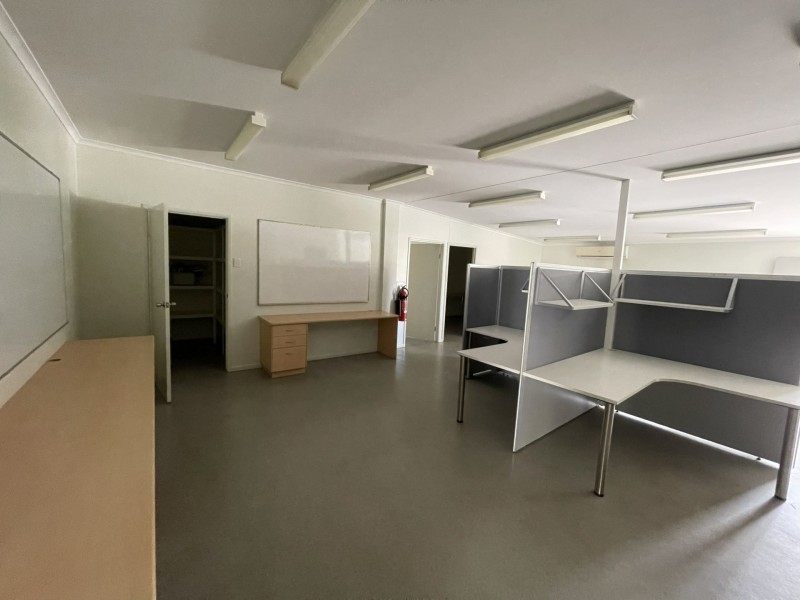 3 Anson Close, Toolooa QLD 4680