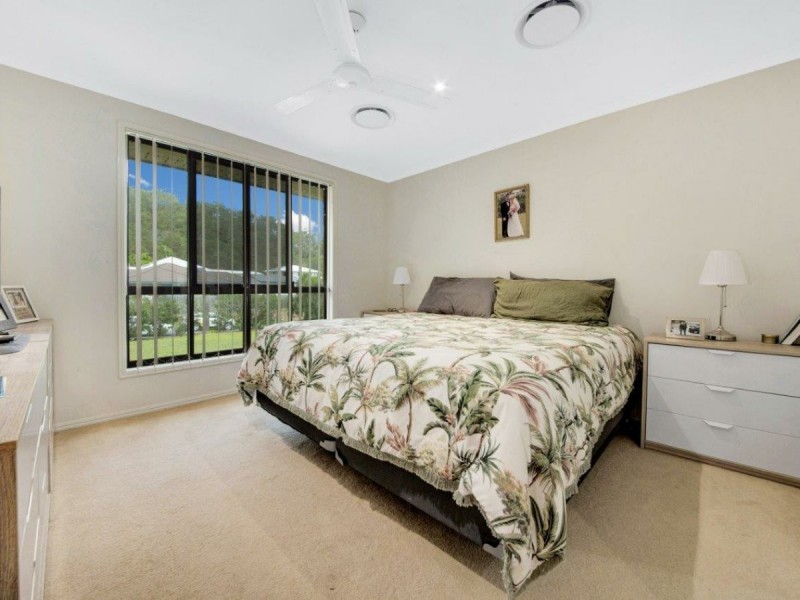 115 Dixon Drive, Telina QLD 4680