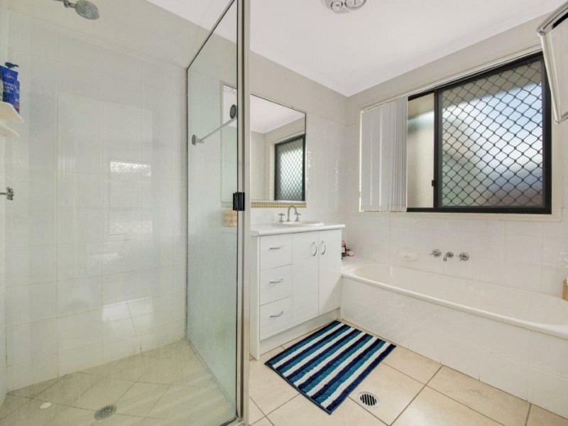 115 Dixon Drive, Telina QLD 4680