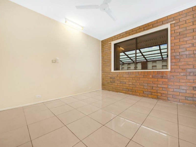 11 Carinya Drive, Clinton QLD 4680