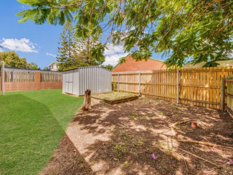 11 Carinya Drive, Clinton QLD 4680