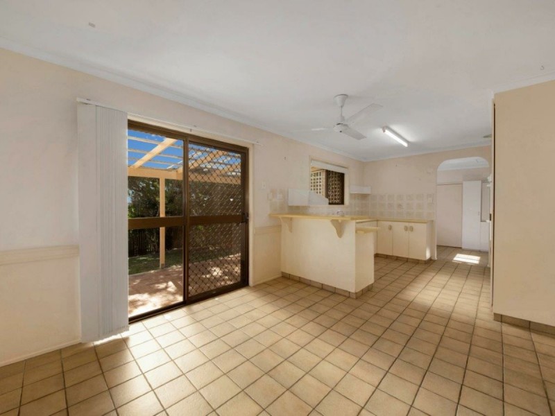 100 Gretel Drive, Clinton QLD 4680