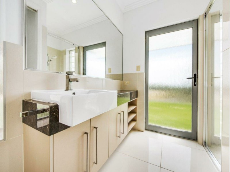 36 Dolphin Terrace, South Gladstone QLD 4680