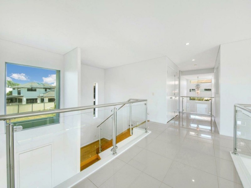 36 Dolphin Terrace, South Gladstone QLD 4680