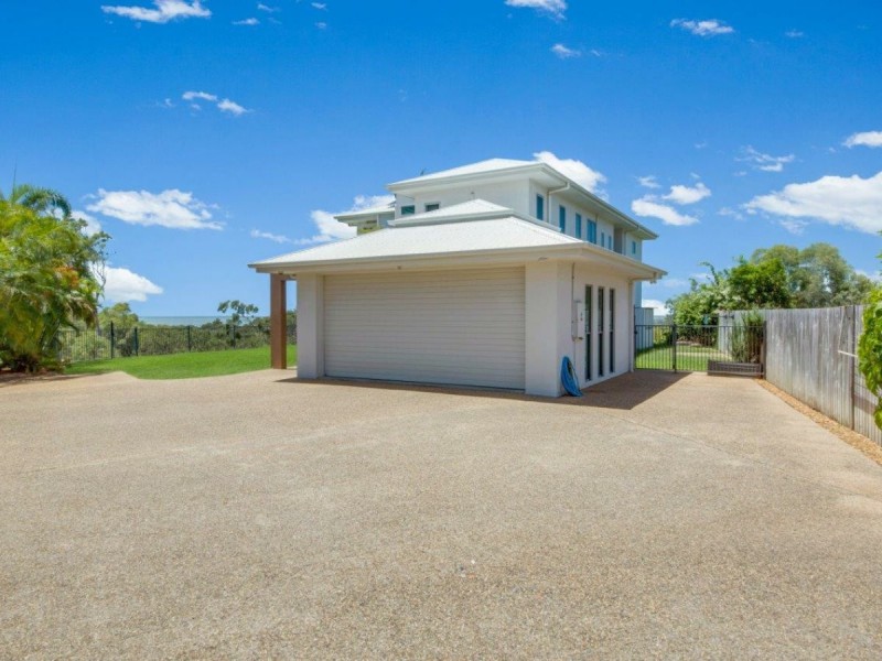 36 Dolphin Terrace, South Gladstone QLD 4680