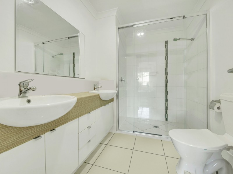 45 Dartmouth Close, Clinton QLD 4680