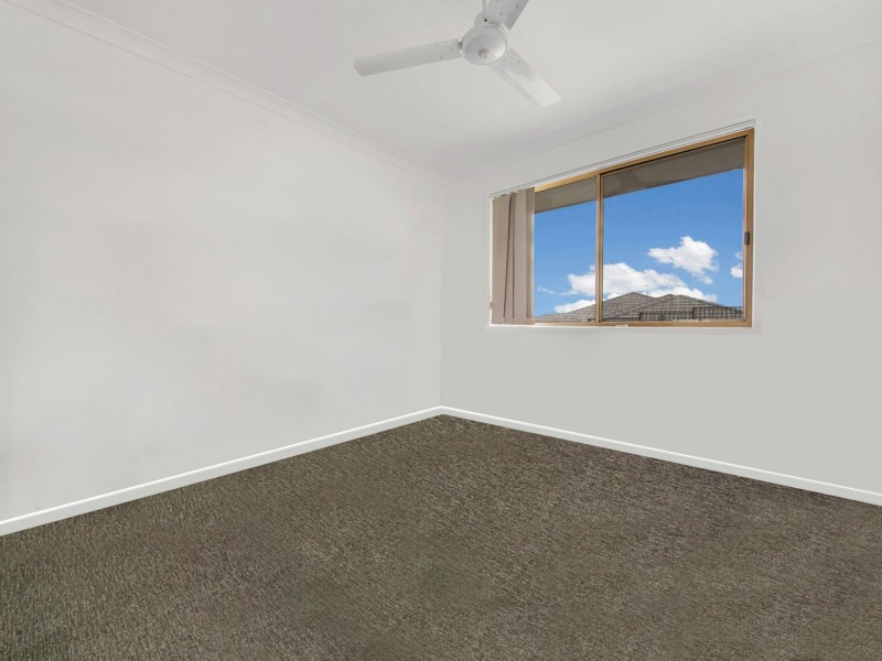 45 Dartmouth Close, Clinton QLD 4680