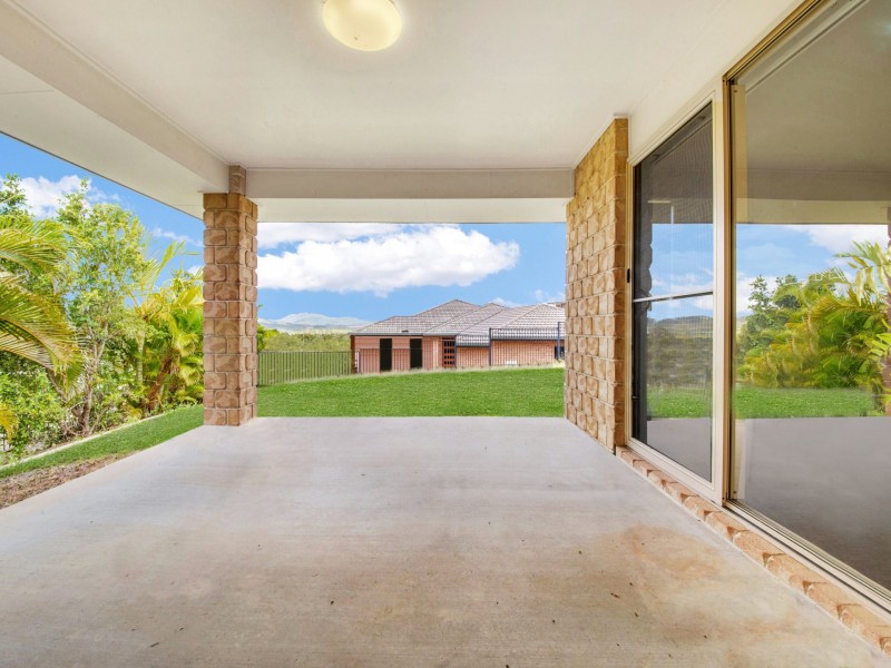 45 Dartmouth Close, Clinton QLD 4680
