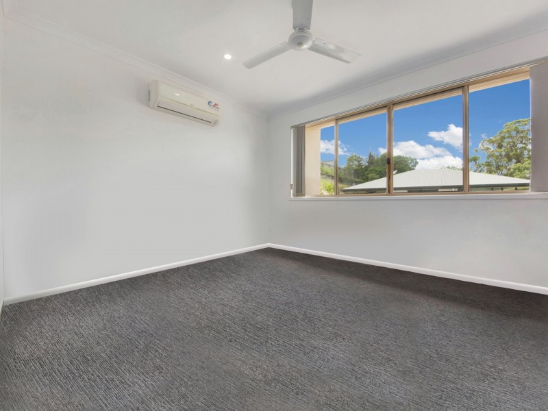 45 Dartmouth Close, Clinton QLD 4680