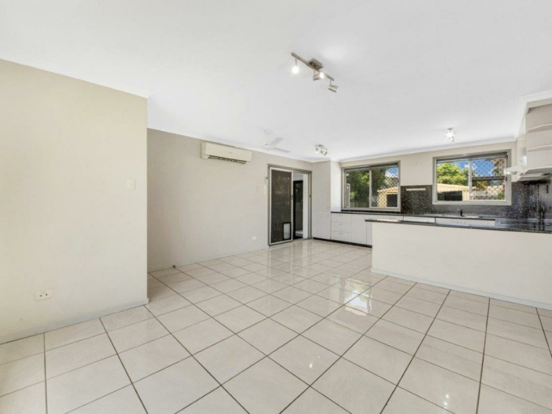 8 Ward Close, South Gladstone QLD 4680