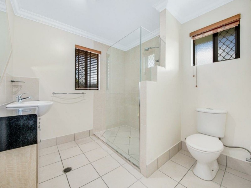 13 Lois Court, New Auckland QLD 4680