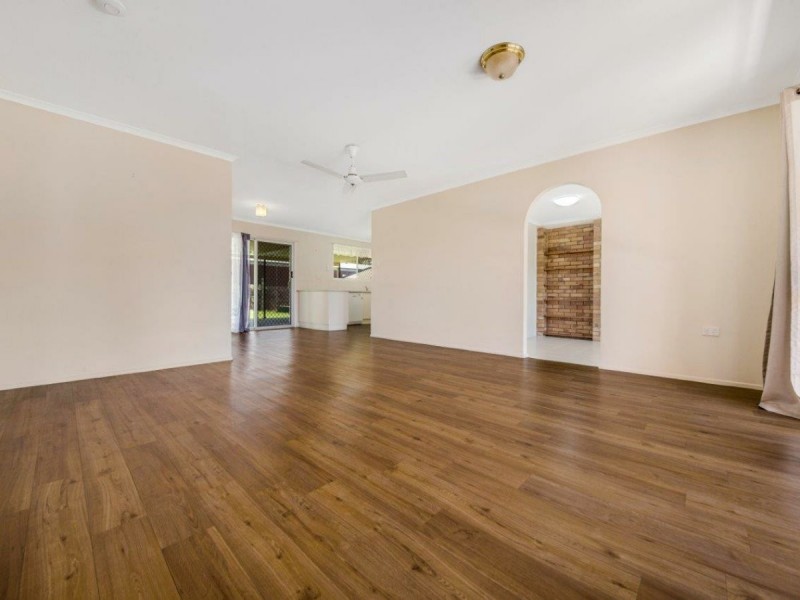 324 J Hickey Avenue, Clinton QLD 4680