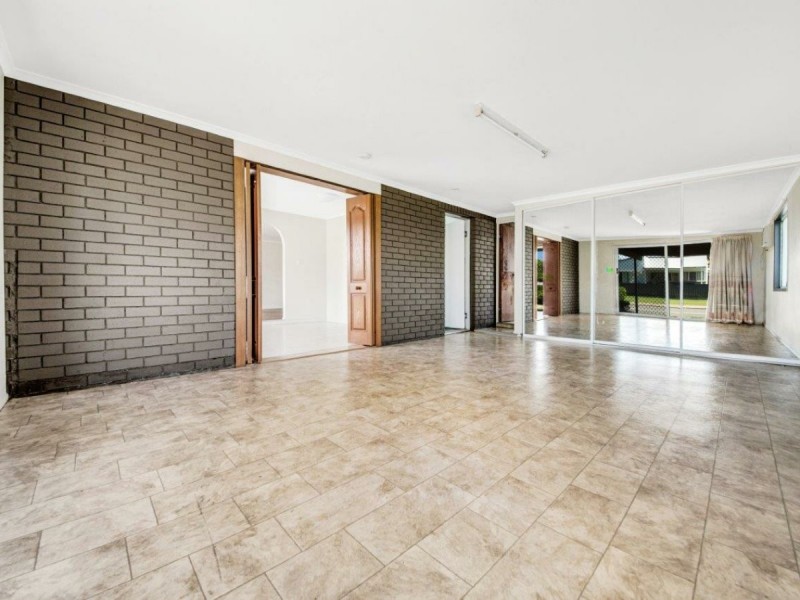 324 J Hickey Avenue, Clinton QLD 4680