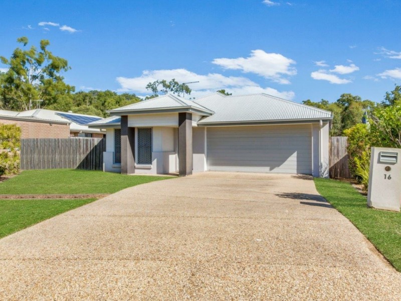 16 Kandel Court, Kirkwood QLD 4680
