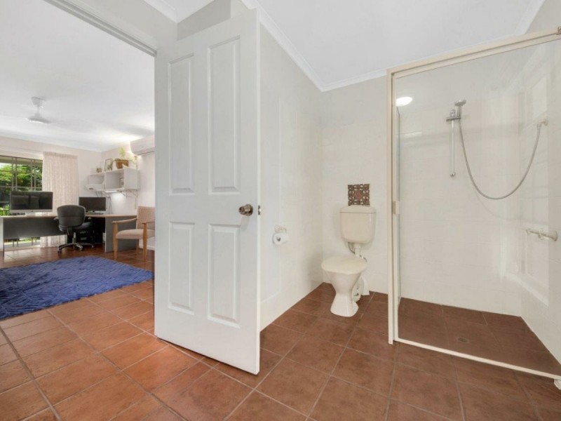 14 Fairbairn Place, Clinton QLD 4680