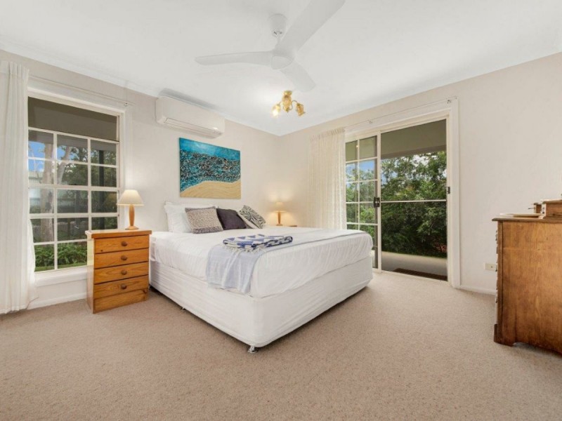 14 Fairbairn Place, Clinton QLD 4680