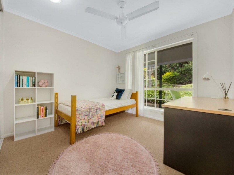 14 Fairbairn Place, Clinton QLD 4680