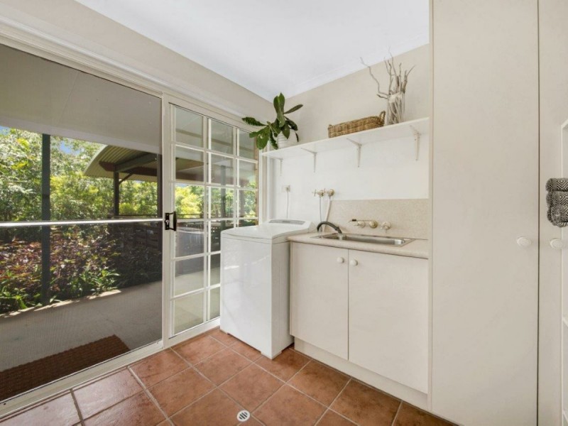 14 Fairbairn Place, Clinton QLD 4680