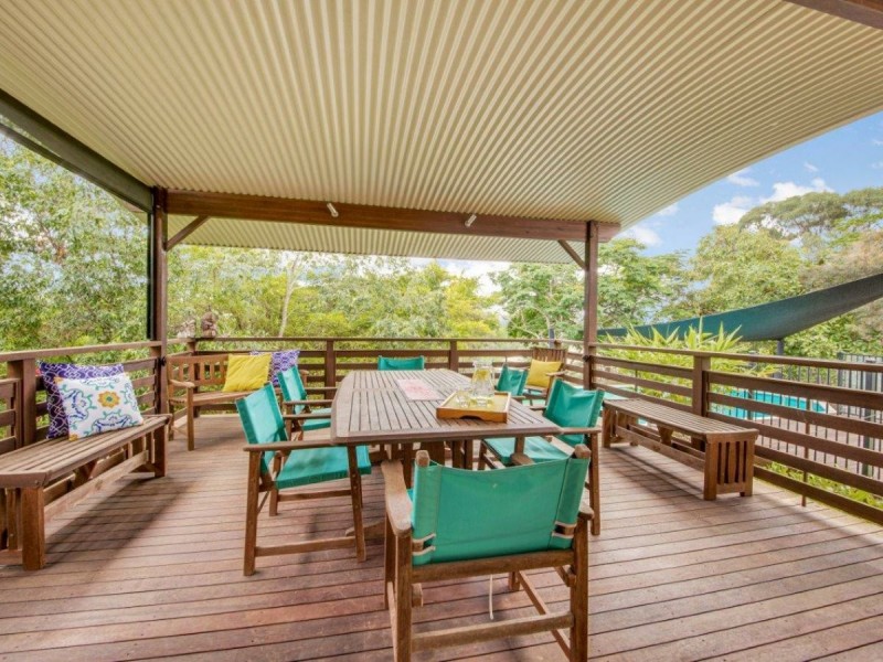 14 Fairbairn Place, Clinton QLD 4680