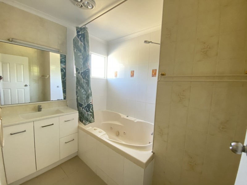 23 Wistari Street, Clinton QLD 4680