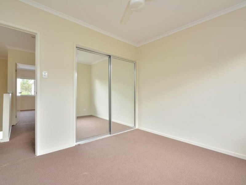 Unit 33/1 Collins Lane, Kin Kora QLD 4680