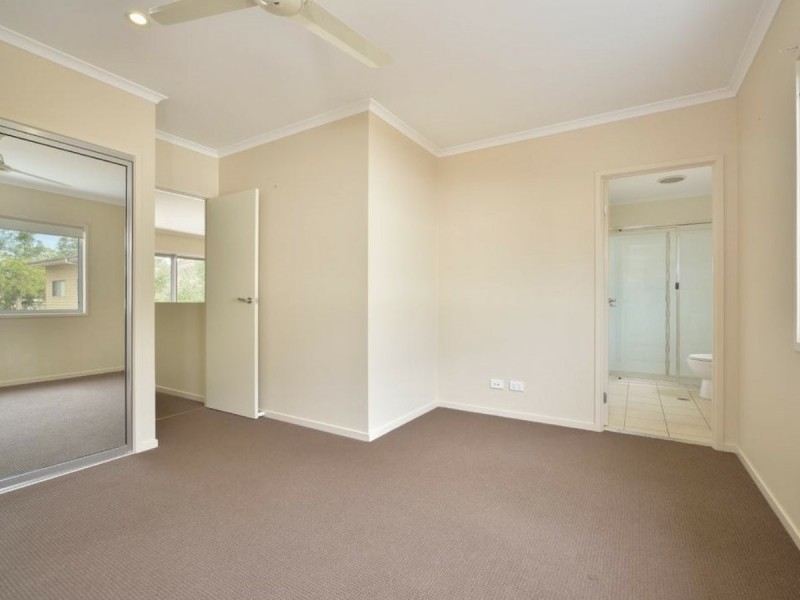 Unit 33/1 Collins Lane, Kin Kora QLD 4680