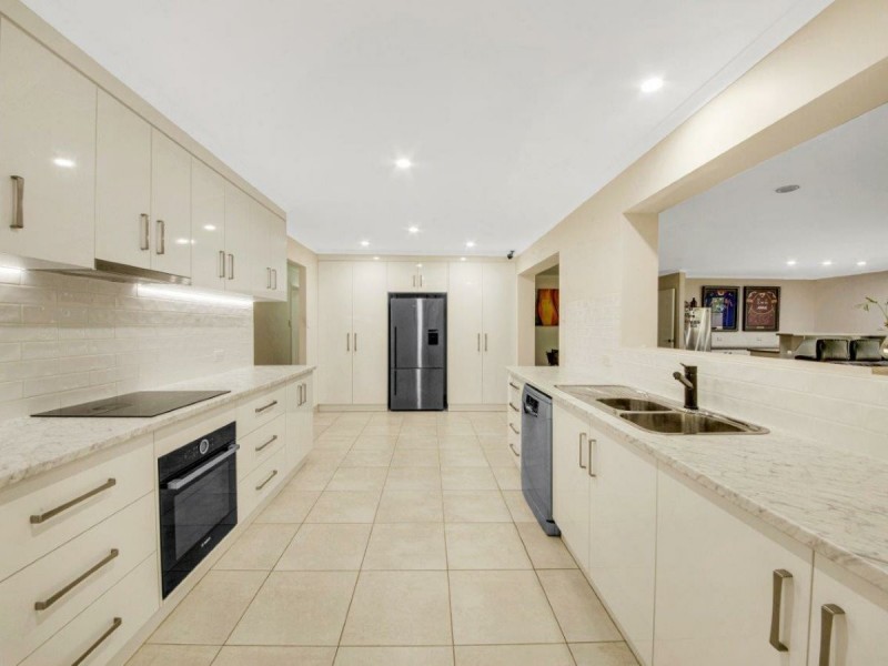 35 Intrepid Street, Clinton QLD 4680