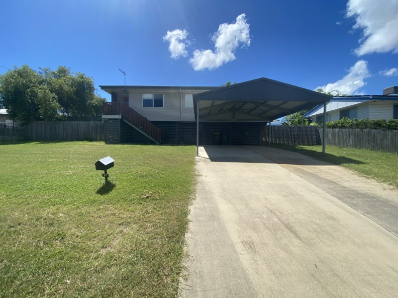 32 Squire Street, Toolooa QLD 4680