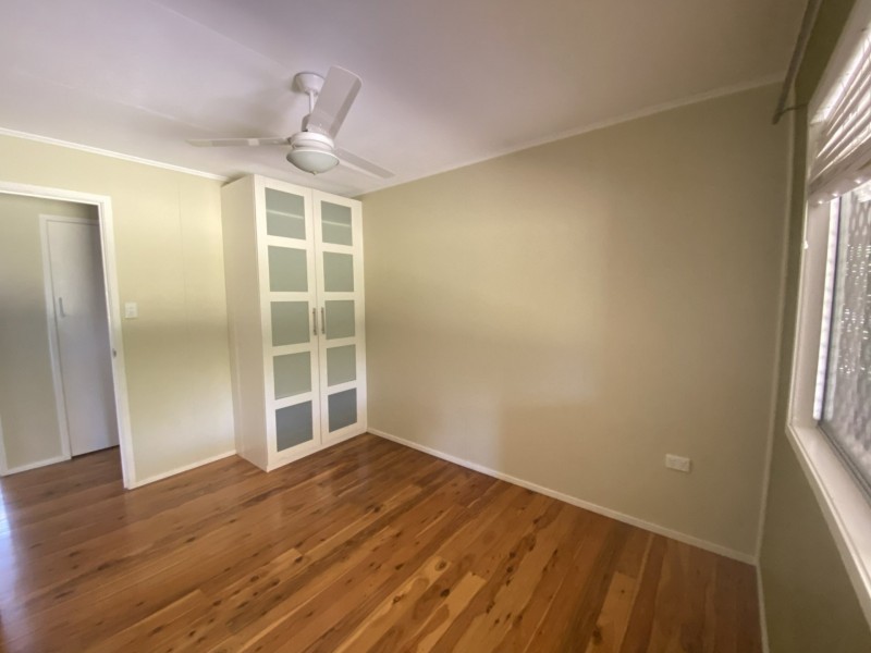 32 Squire Street, Toolooa QLD 4680