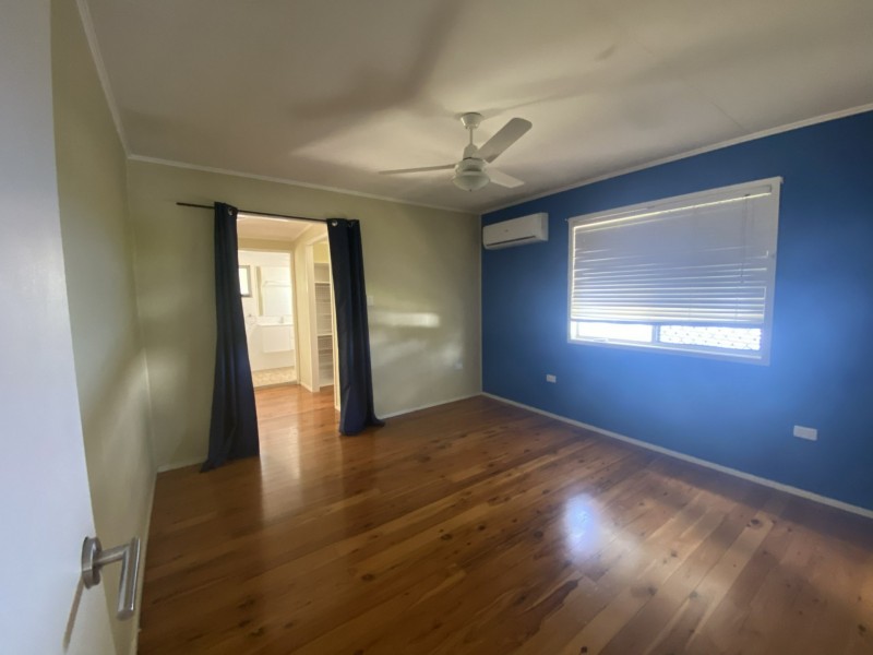 32 Squire Street, Toolooa QLD 4680