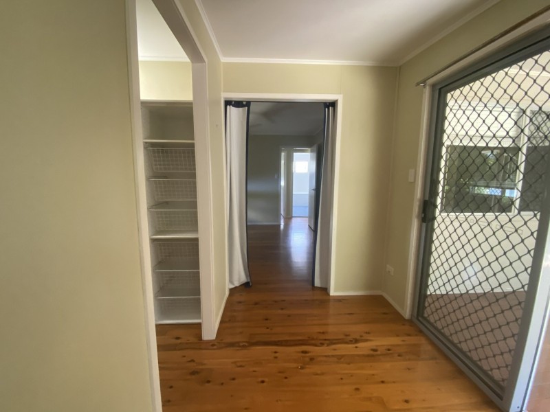 32 Squire Street, Toolooa QLD 4680