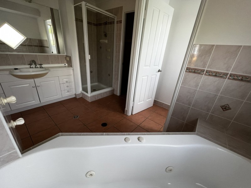 13 Ashton Street, Telina QLD 4680