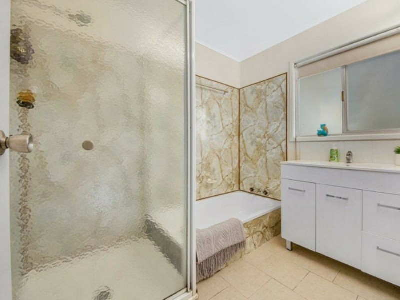 9 Marian Close, Sun Valley QLD 4680