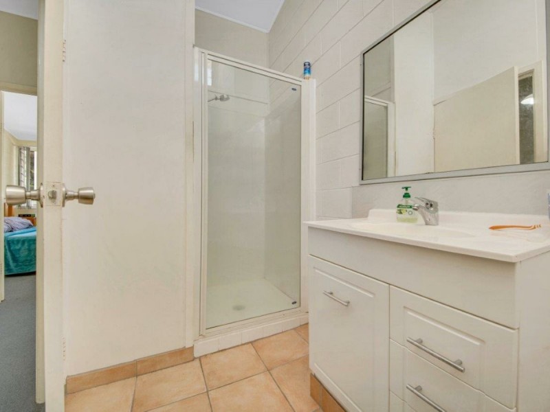 Unit 8/21 Charles Street, West Gladstone QLD 4680