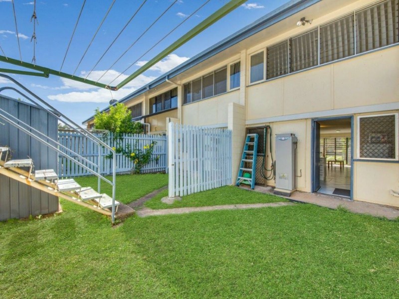 Unit 8/21 Charles Street, West Gladstone QLD 4680