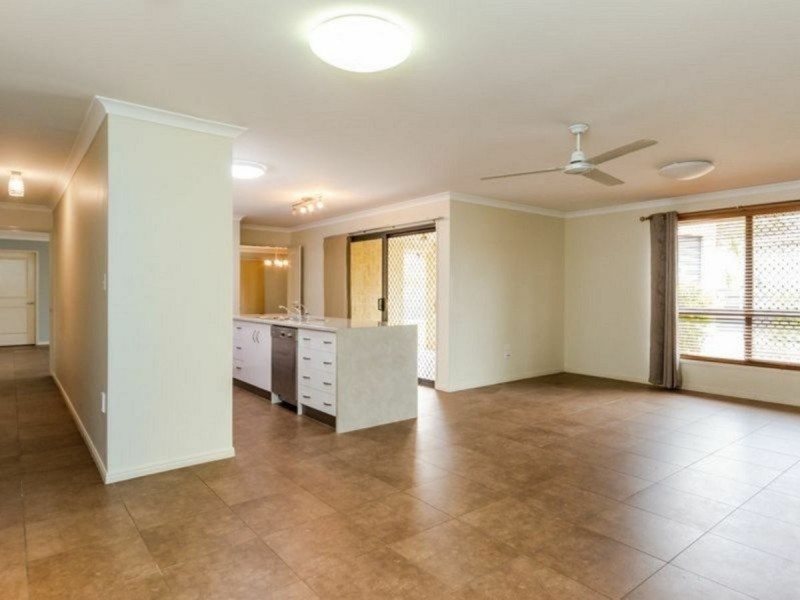 14 Tuckerbox Court, Glen Eden QLD 4680