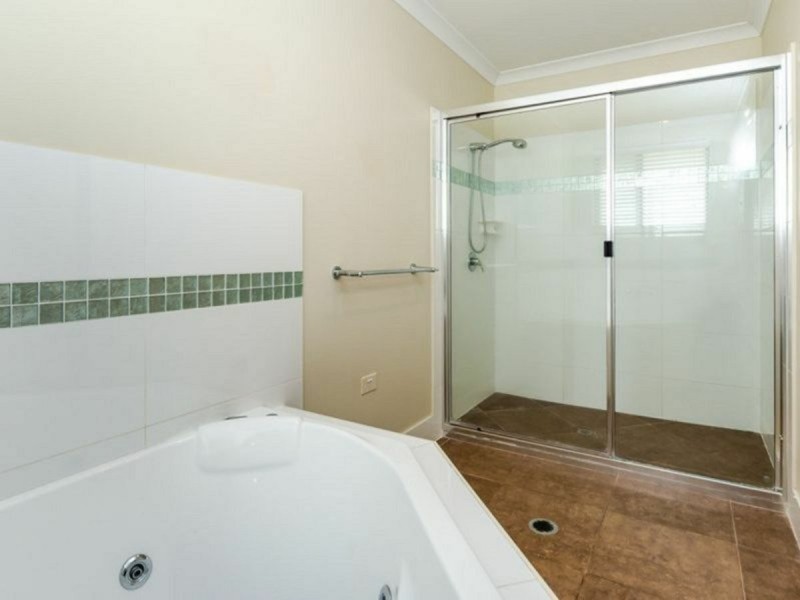 14 Tuckerbox Court, Glen Eden QLD 4680