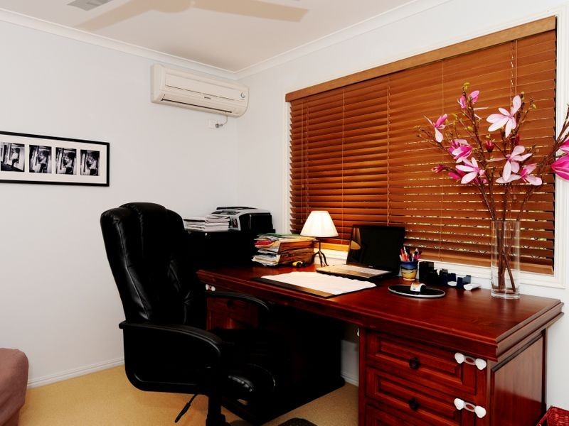 17 Sandringham Close, Telina QLD 4680