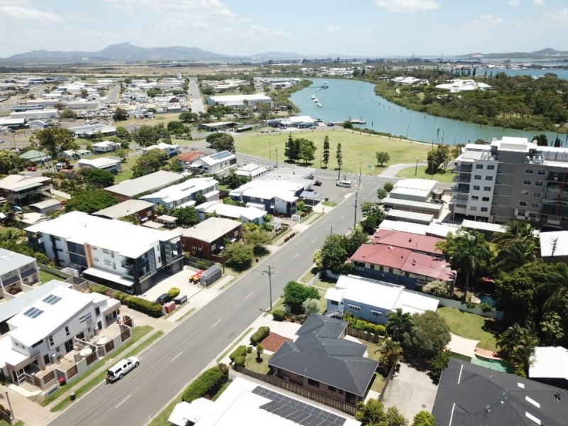 14 Glenlyon Street, Gladstone QLD 4680
