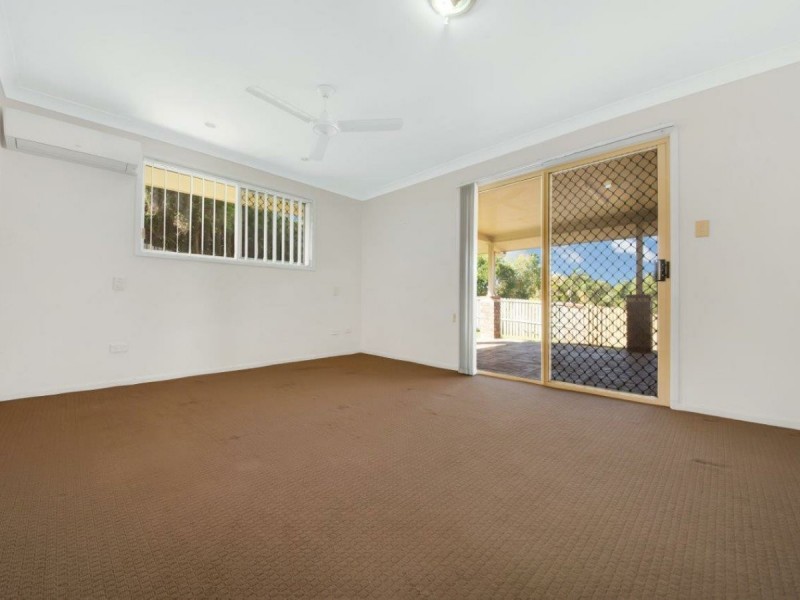 15 Wivenhoe Close, Clinton QLD 4680