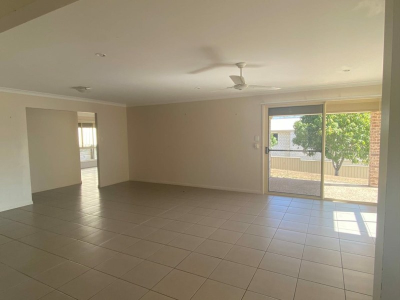 1 Chanel Court, New Auckland QLD 4680