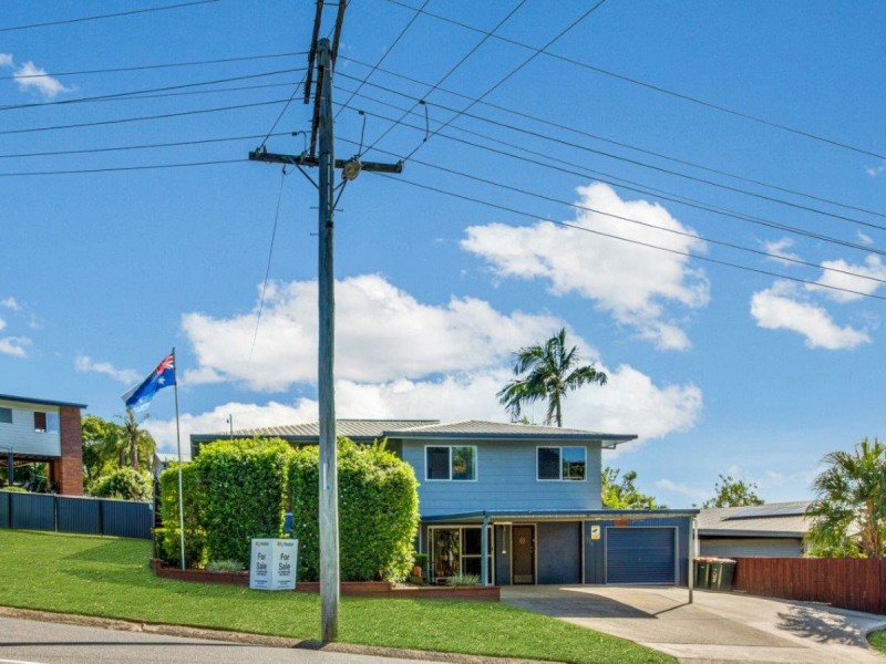 14 Hayes Avenue, Boyne Island QLD 4680