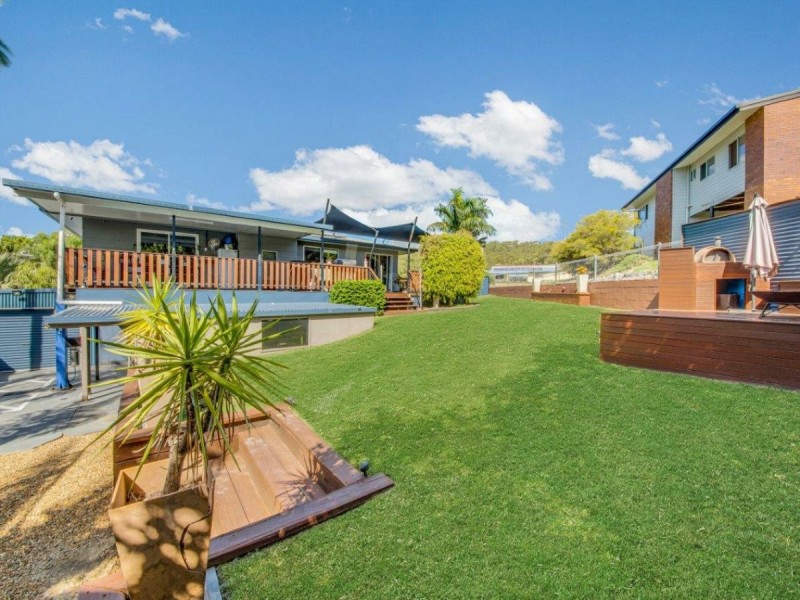 14 Hayes Avenue, Boyne Island QLD 4680