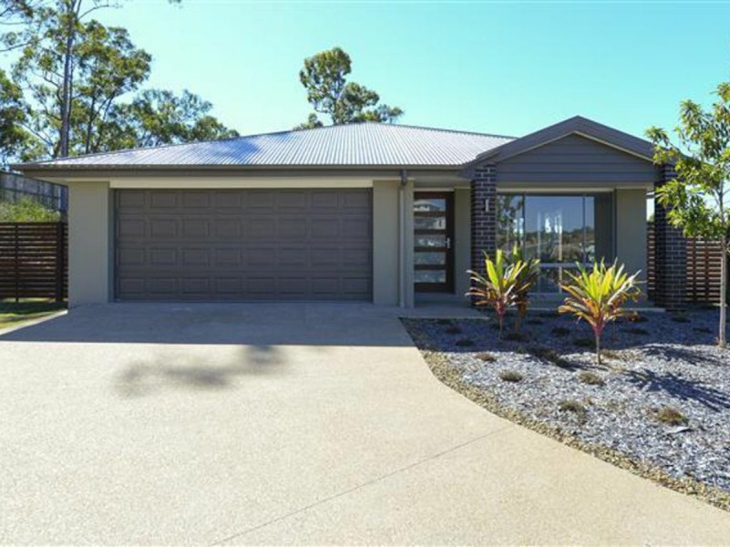 15 Carlsson Place, Kirkwood QLD 4680