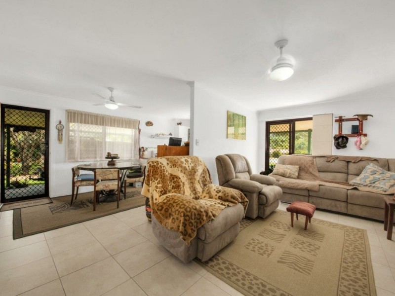 1375 Calliope River Road, Yarwun QLD 4694